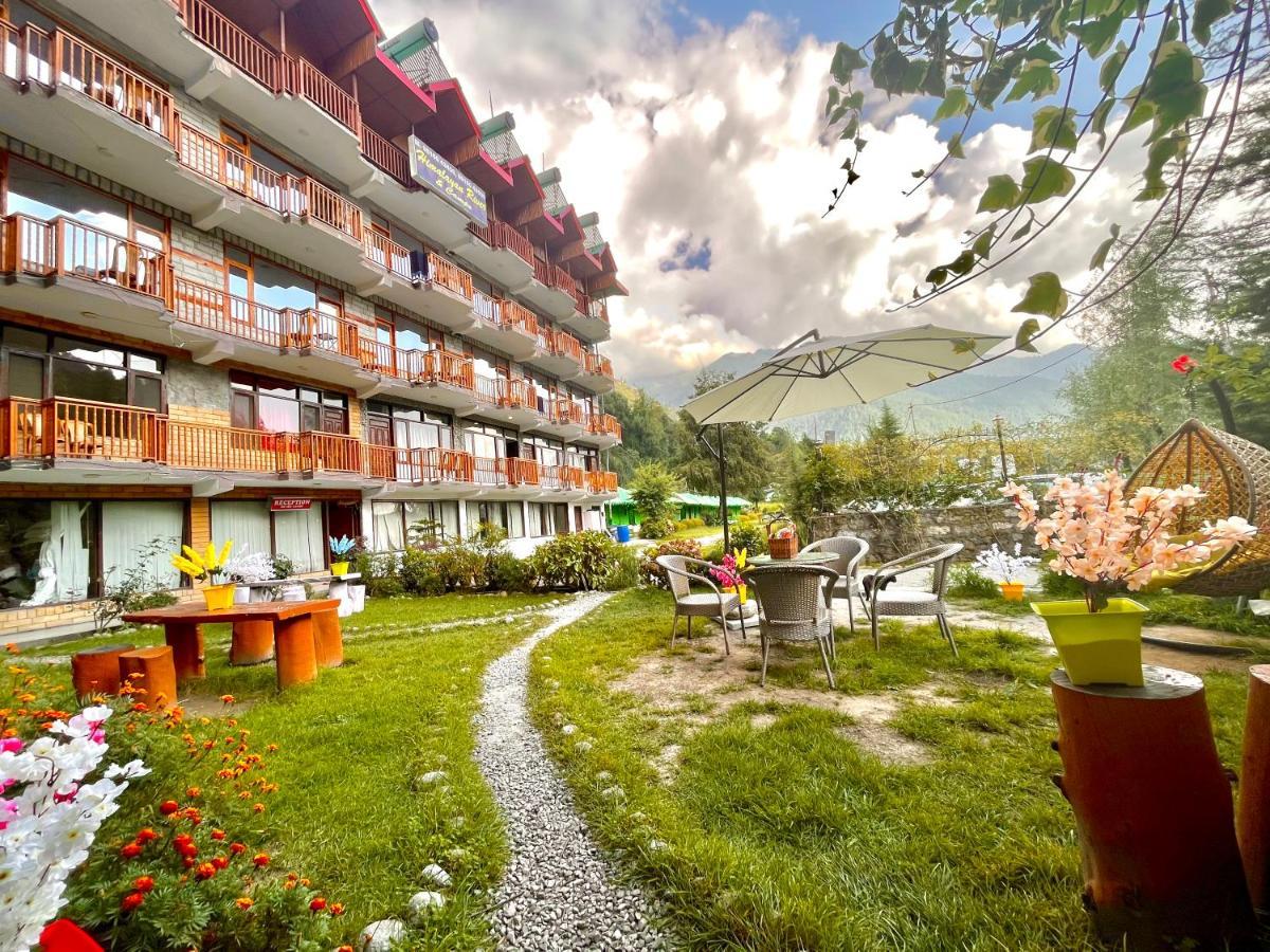 Hotel Himalayan River- Riverside Hotel Manāli Exteriör bild